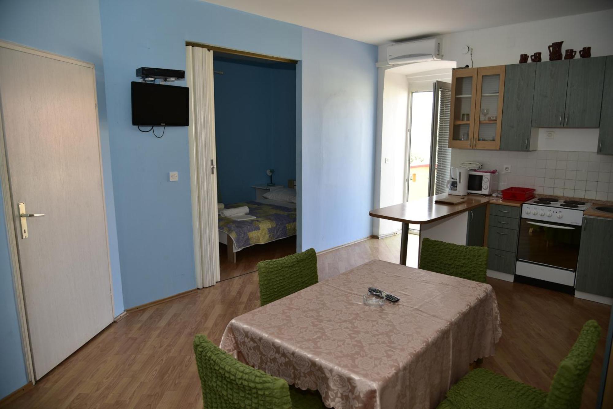 Apartments Ivka Malinska Buitenkant foto