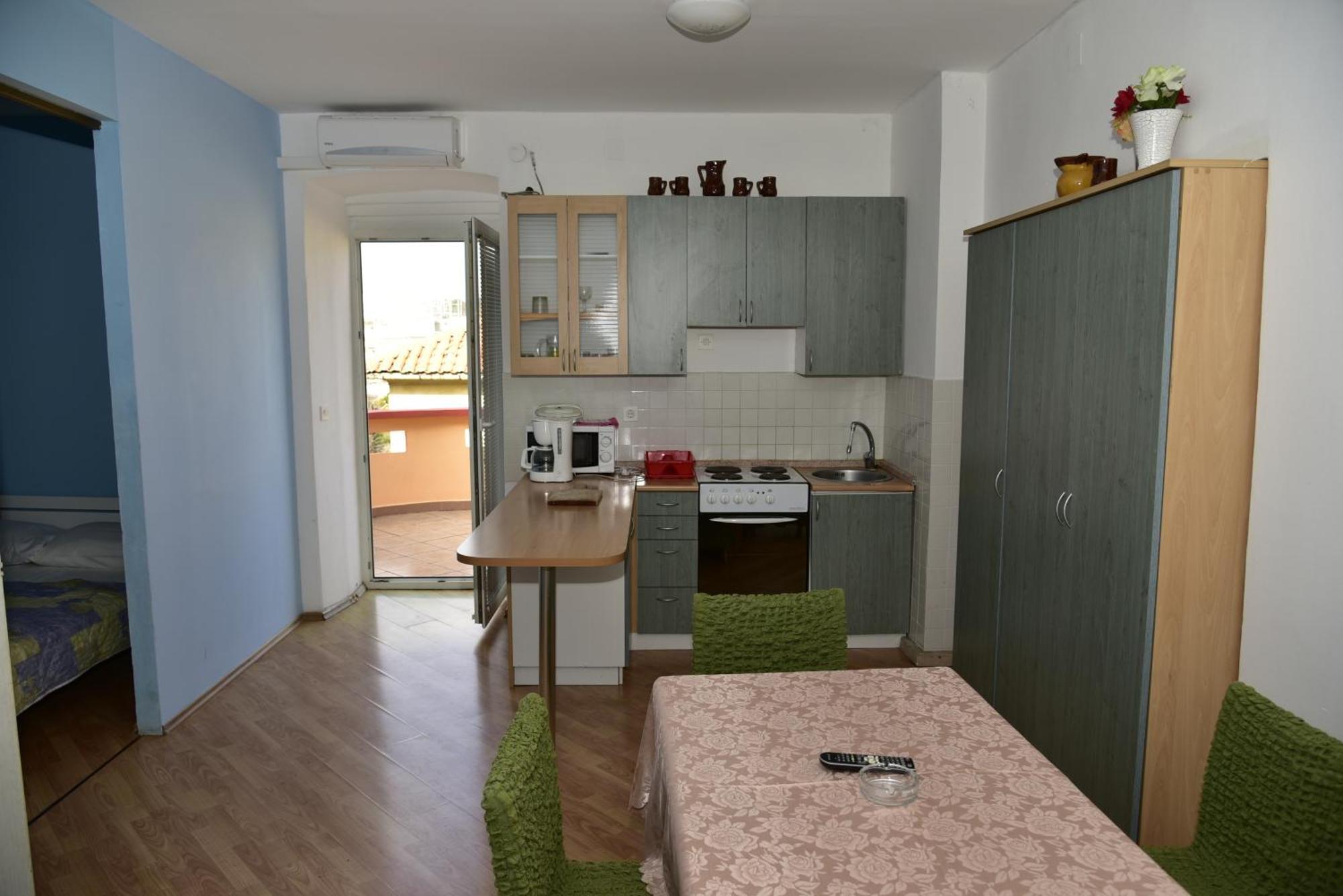 Apartments Ivka Malinska Buitenkant foto