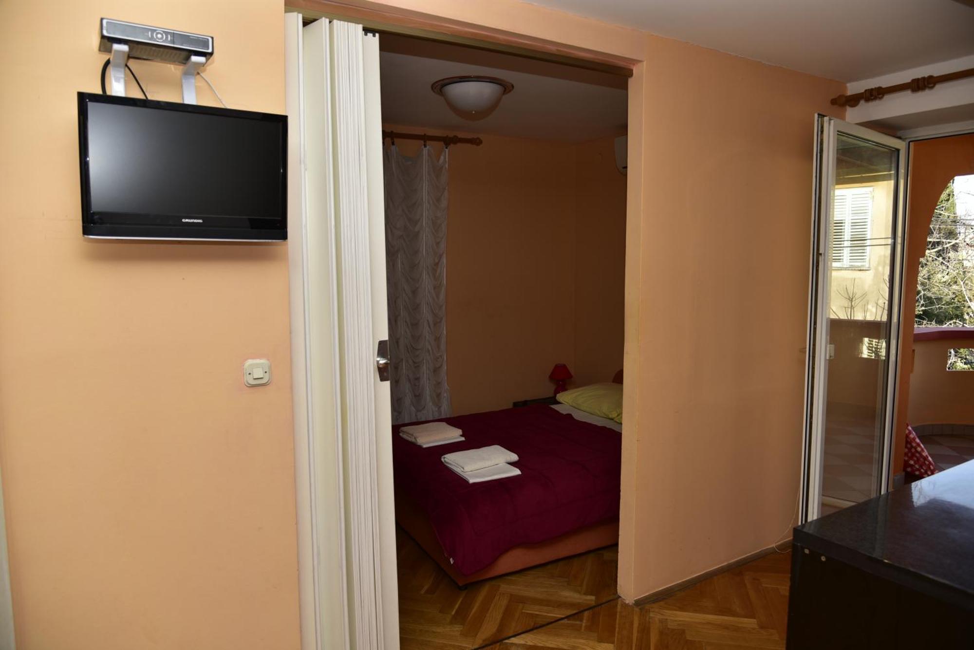 Apartments Ivka Malinska Buitenkant foto